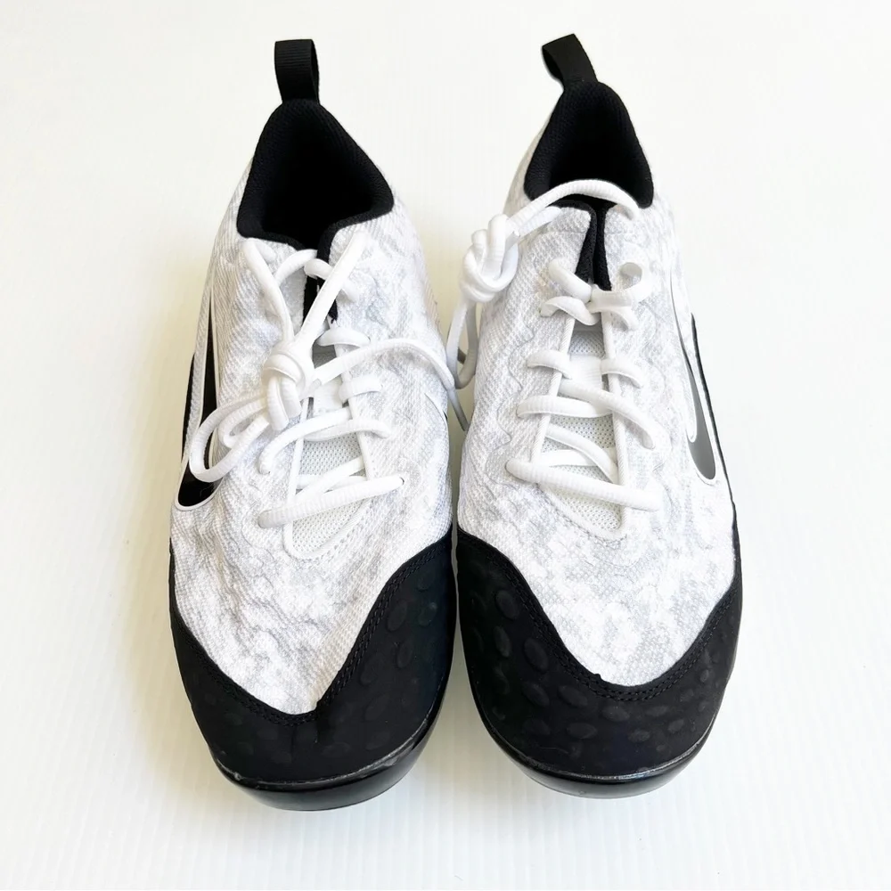 Nike- NEW Women’s Lunar Hyperdiamond 2 Pro Size 10